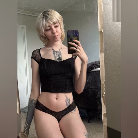 Kate Lavender 🖤🌊🦈