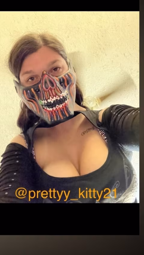 Prettyy_Kitty21